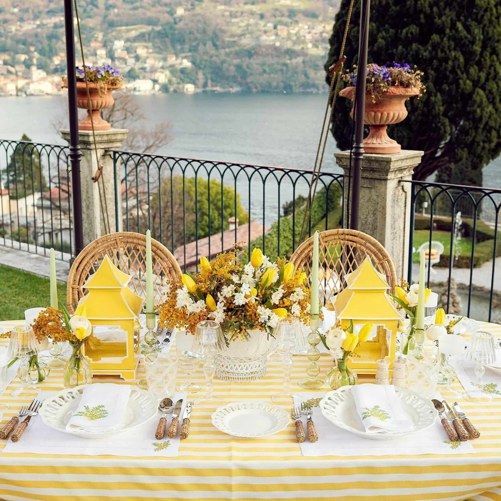 Mimosa White Linen Napkins (Set Of 4)|Mrs. Alice Hot