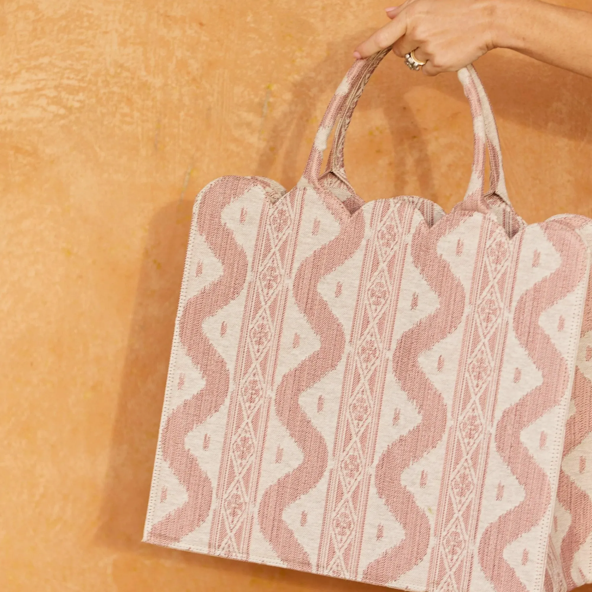 Tote Bag (Pink Ikat)|Mrs. Alice Outlet