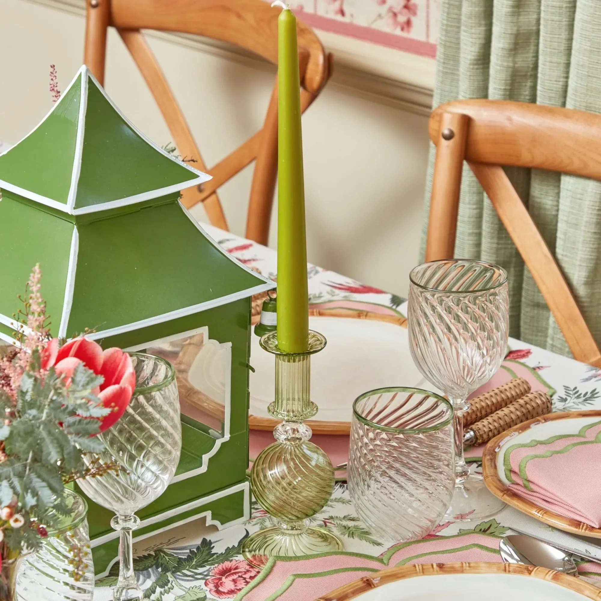 Olive Rim Swirl Wine Glasses (Set Of 4)|Mrs. Alice New