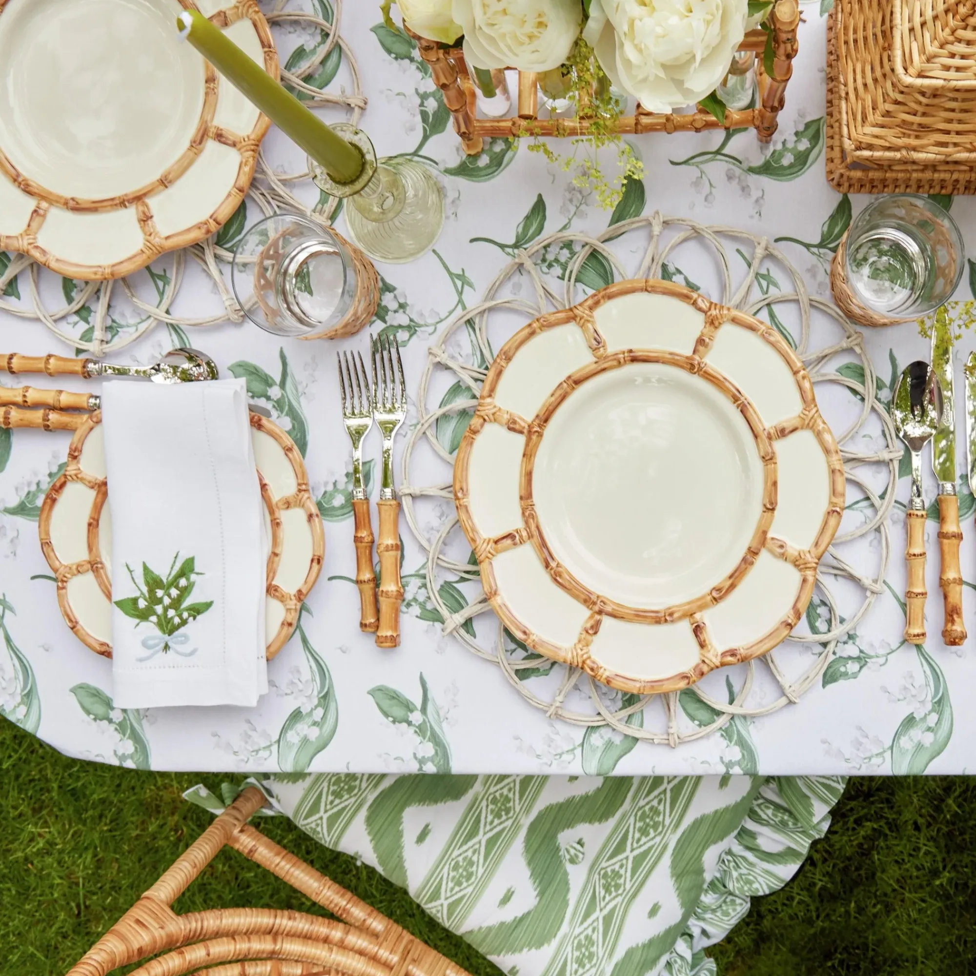 Petal Bamboo Ceramic Dinner Plate (Set Of 4)|Mrs. Alice Online