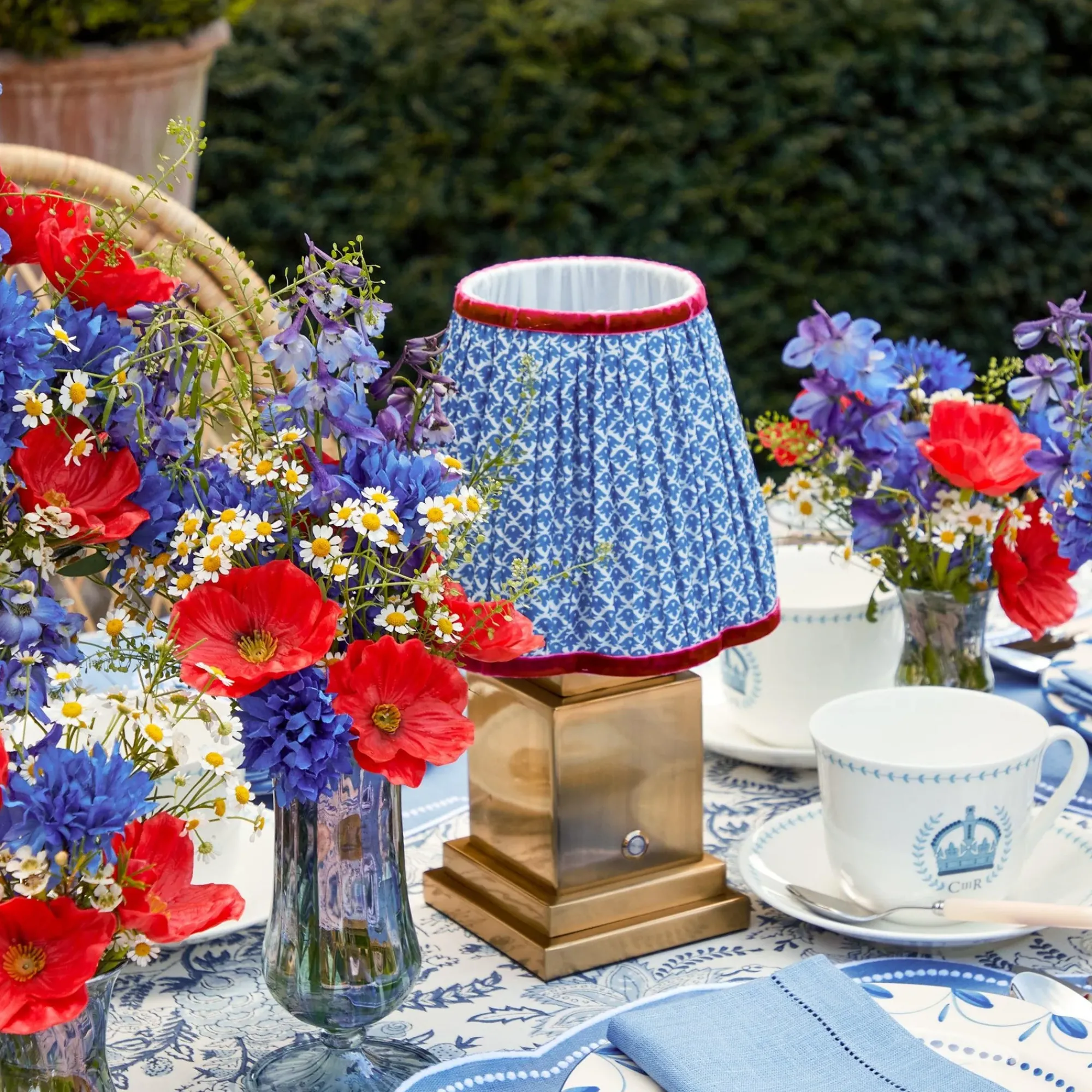 Rechargeable Lamp With Blue Lotus Lampshade|Mrs. Alice Hot