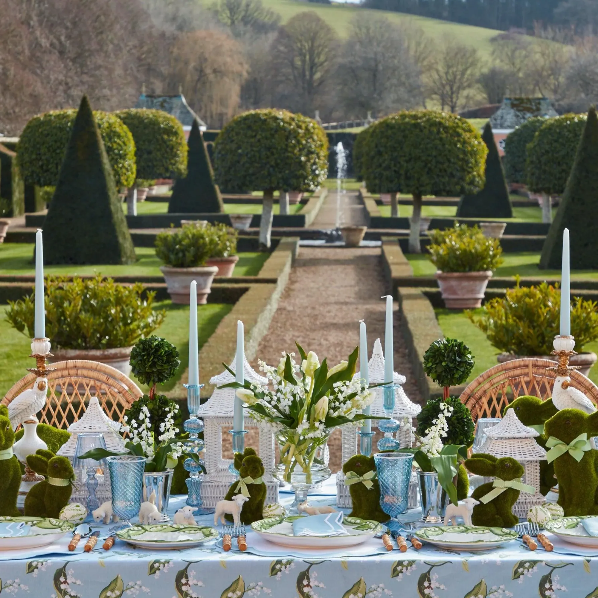 Serena Applique Blue Placemats (Set Of 4)|Mrs. Alice Clearance