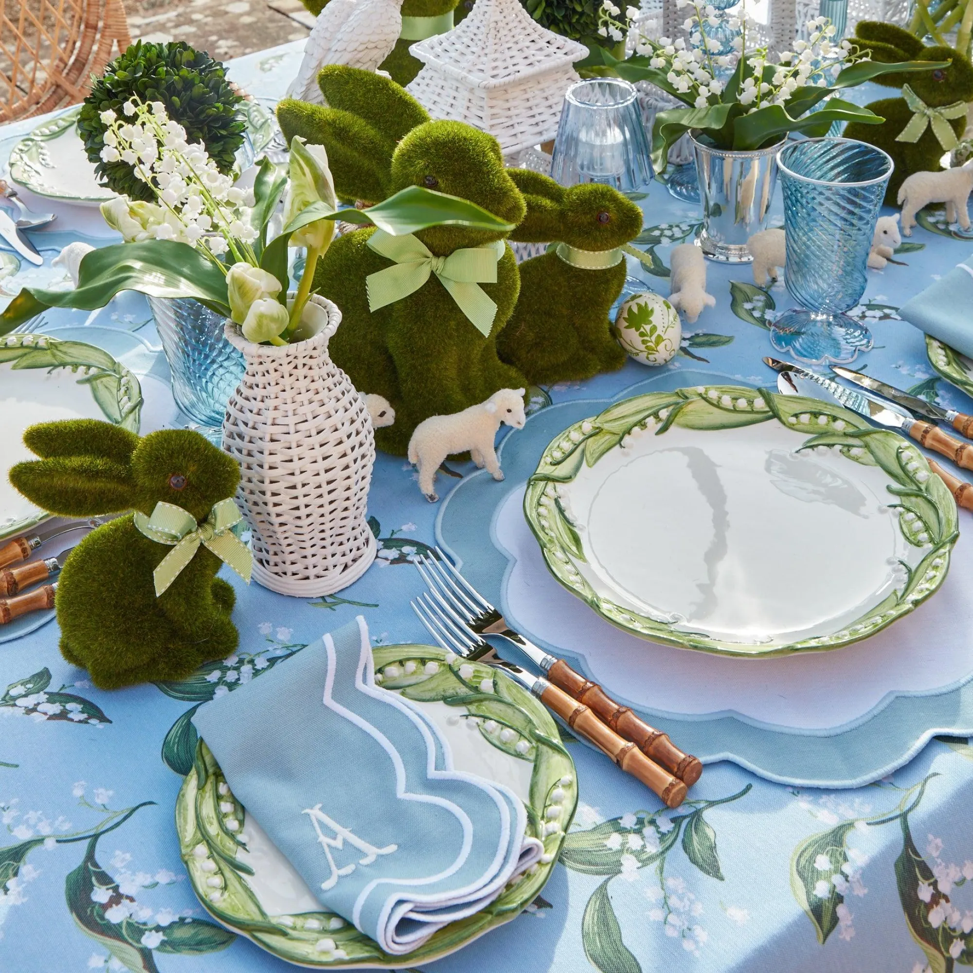 Serena Applique Blue Placemats (Set Of 4)|Mrs. Alice Clearance