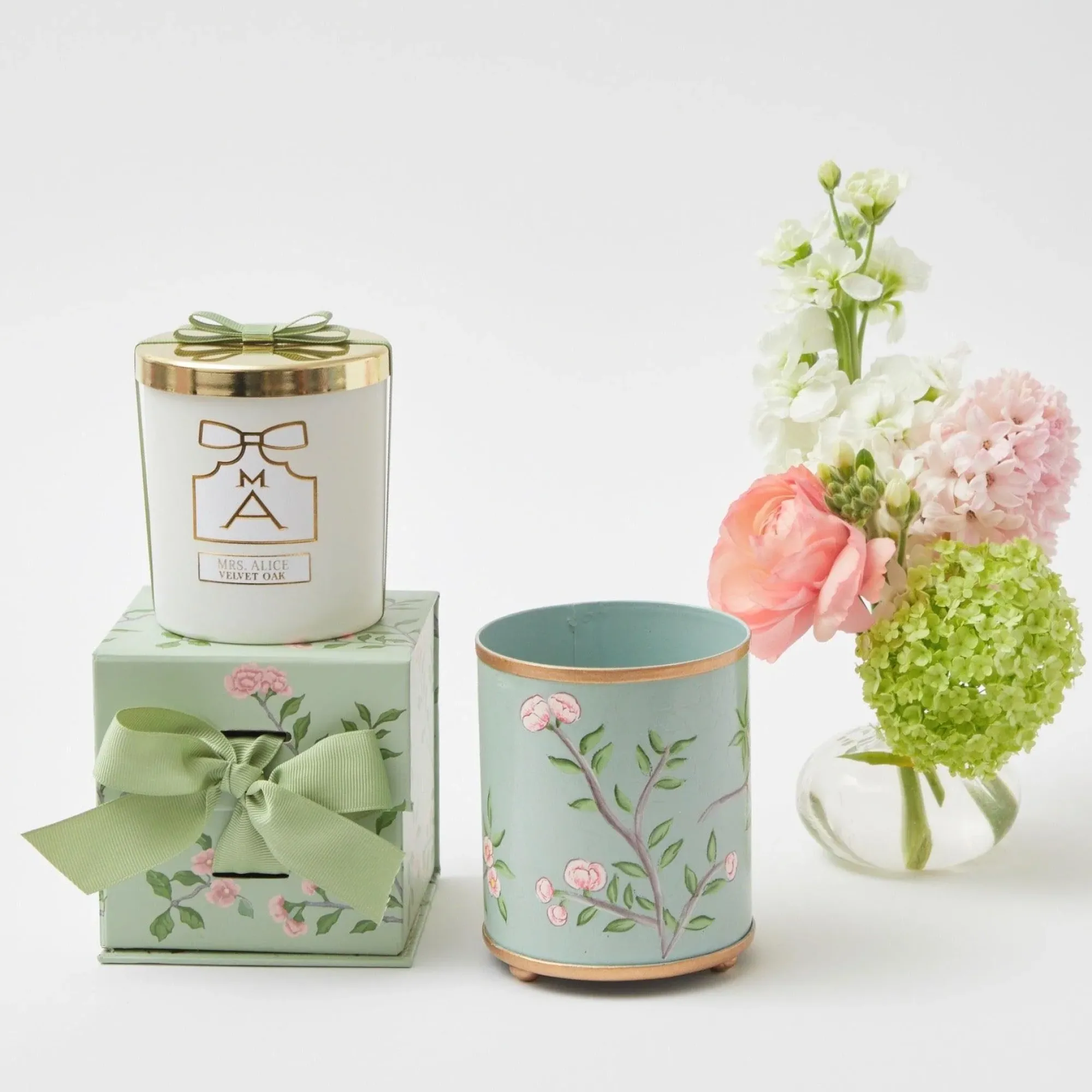 Velvet Oak Scented Candle|Mrs. Alice Outlet