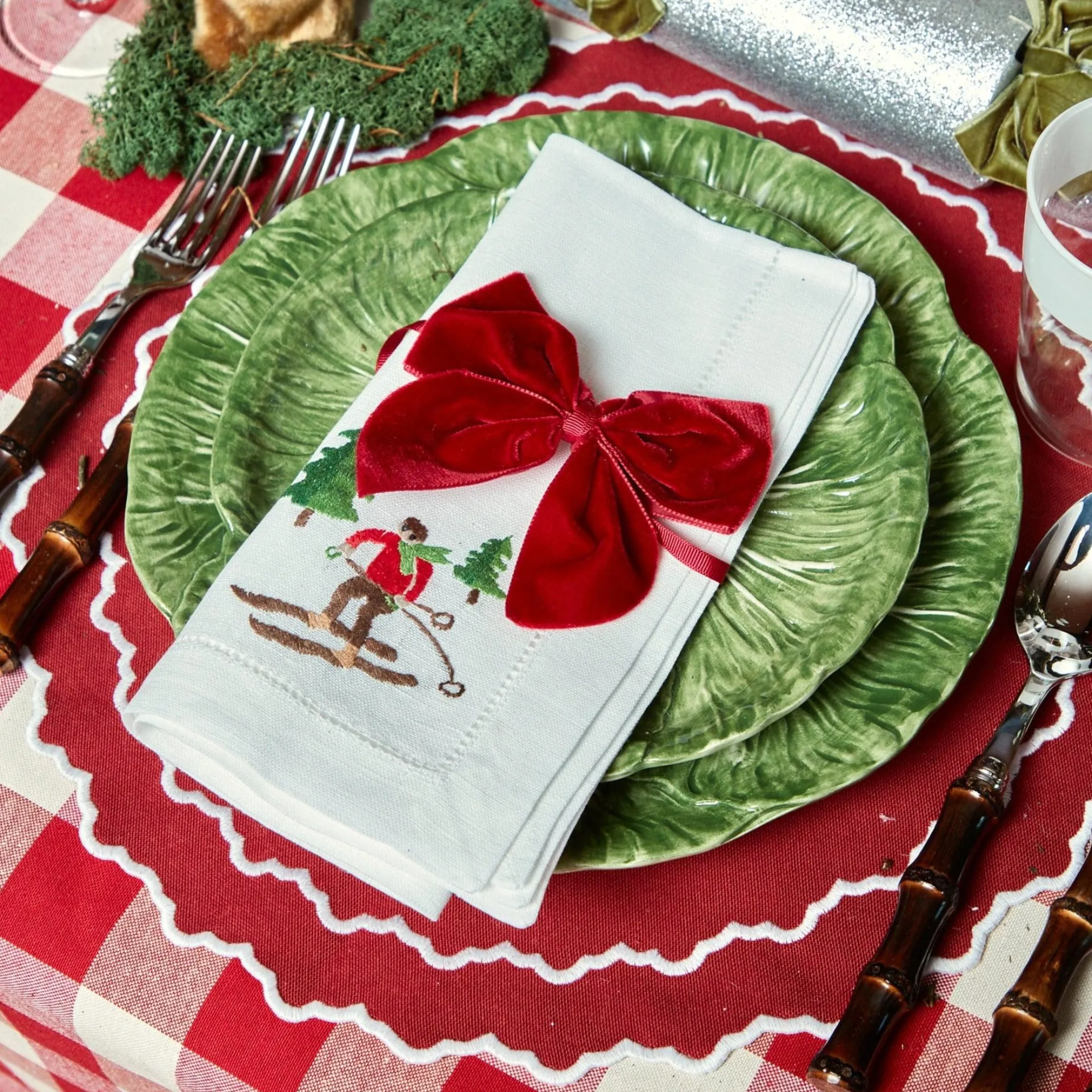 White Embroidered Skier Napkins (Set Of 4)|Mrs. Alice Outlet